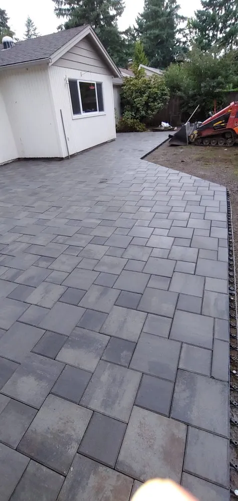 Professional yard cleanup service for year-round maintenance in Vancouver, WA by Green Zone