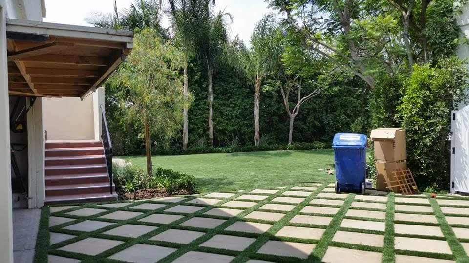 Reliable garden landscaping in West Hollywood, CA by GreenArt Landscape Designs