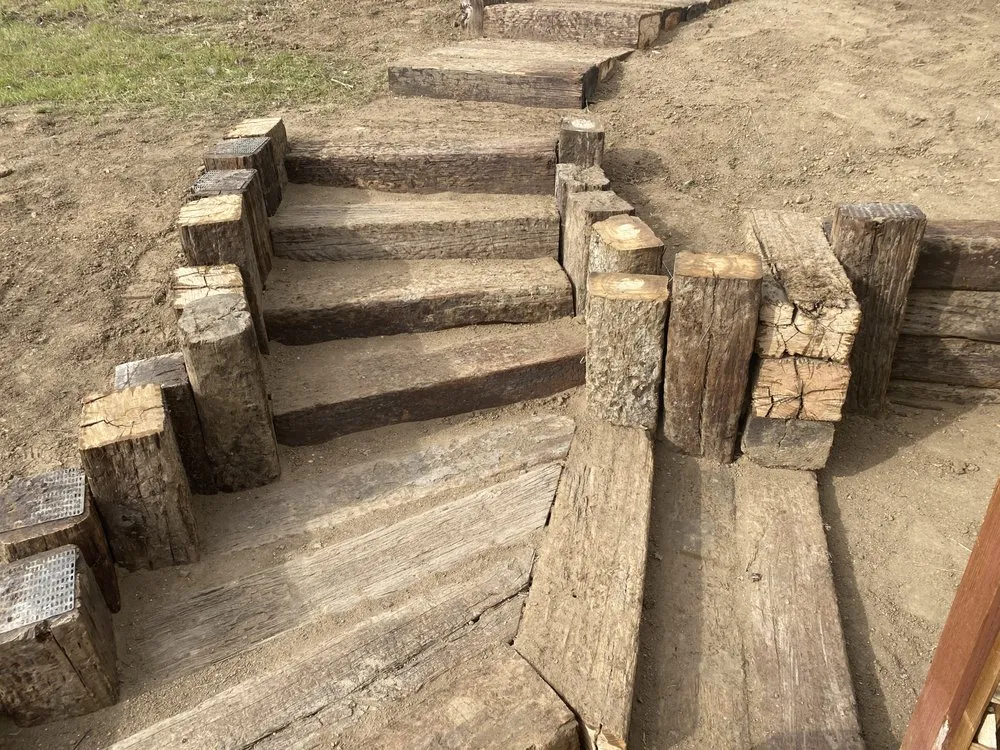 Professional yard maintenance experts serving Palmdale, CA - Greenbee Landscape