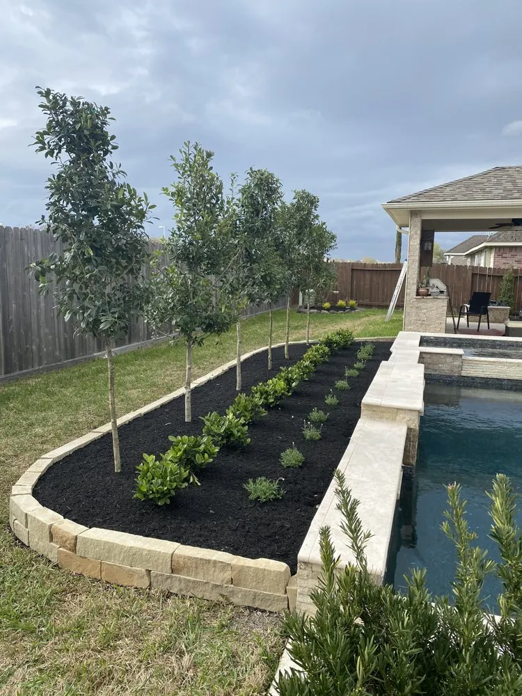 Custom lawn care service in Houston, TX - Greenbelt Services