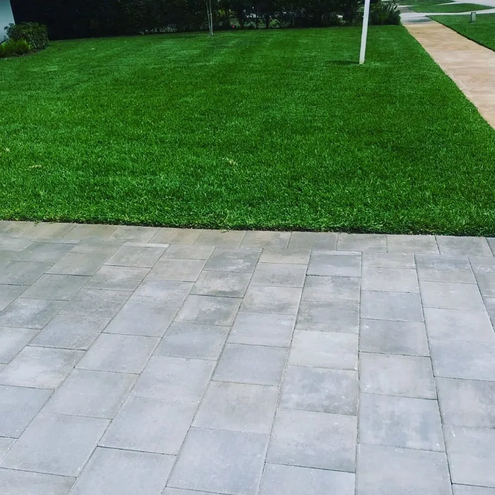 Expert garden landscaping experts serving West Palm Beach, FL - GreenBlade Landscaping