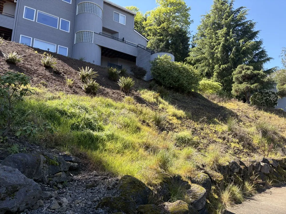 Top-rated garden landscaping for residential properties in Gladstone, OR by Greencare