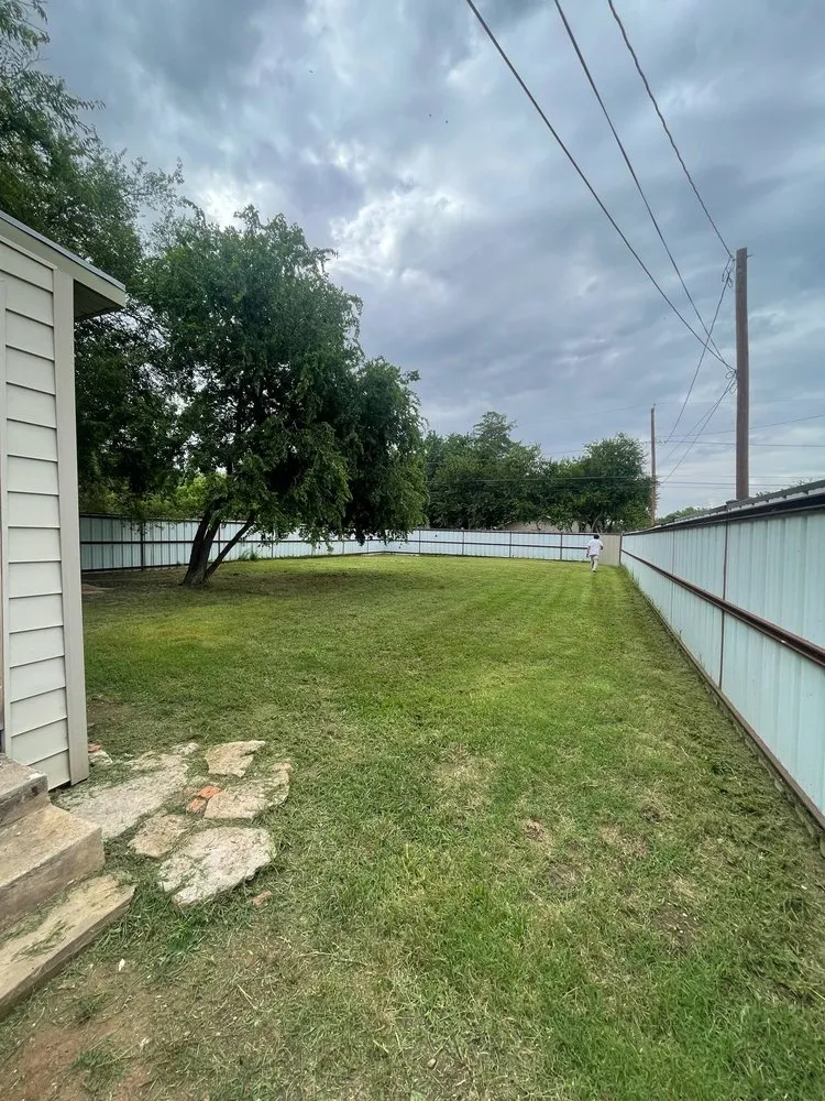 Trusted yard cleanup service for homes across Wichita Falls, TX - GreenCare Lawns services