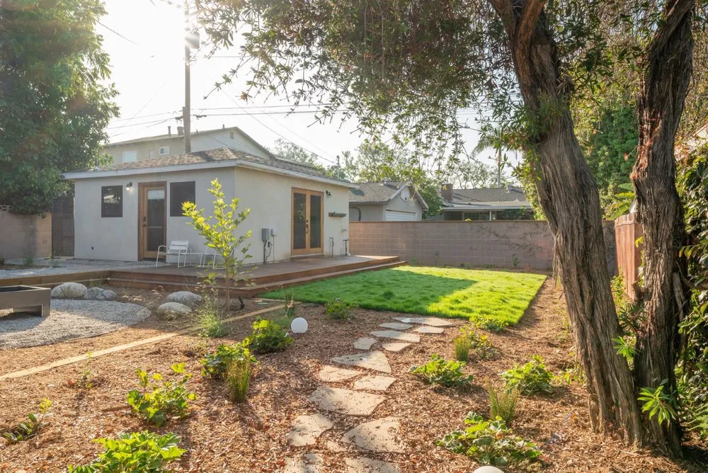 Custom yard maintenance for homes across Los Angeles, CA - Greencraft Landscape