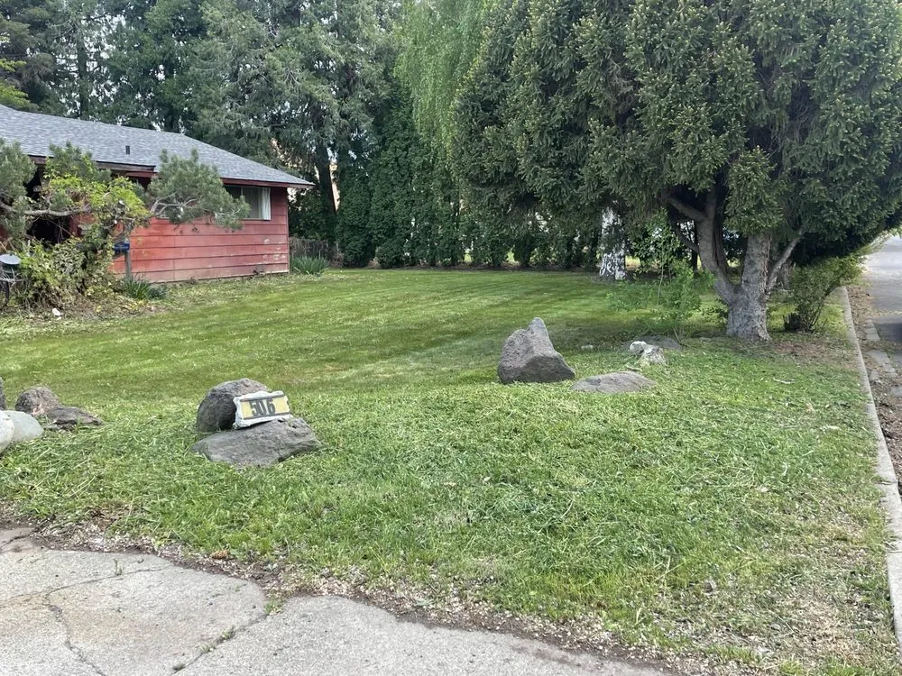 Expert outdoor landscaping in Yakima, WA by Greencuts Lawn & Garden