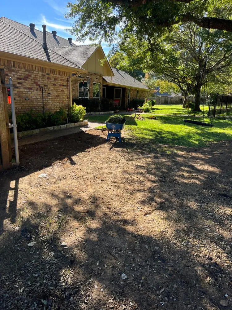 Trusted garden landscaping with custom design in Midlothian, TX by Greenedge Solutions