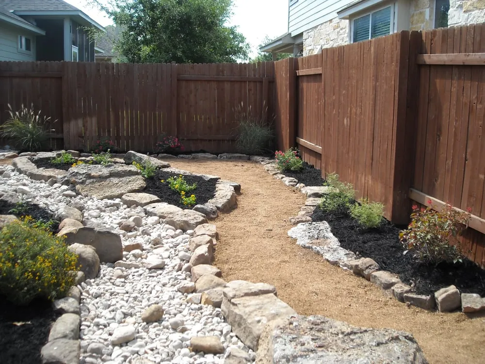 Custom lawn mowing service in Austin, TX - Greener Austin