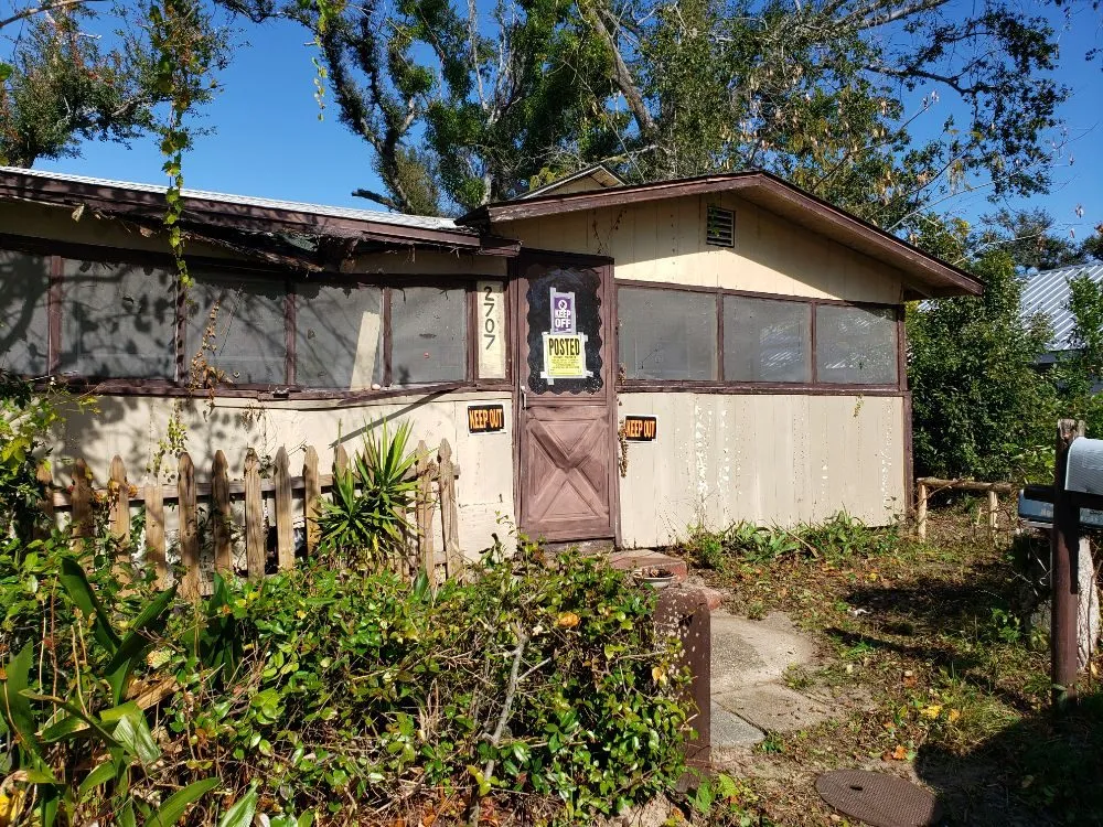 Expert lawn mowing service in Panama City, FL - Greener Days Lawn Care and Gardening