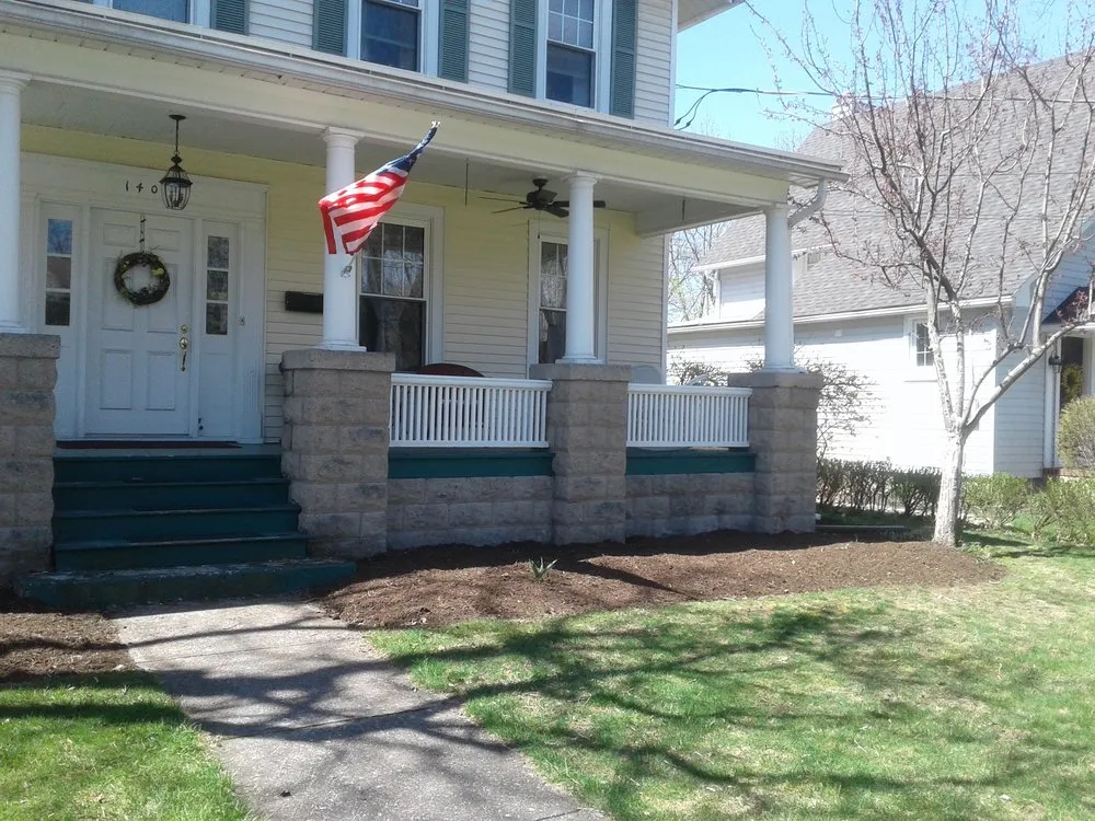 Top-rated lawn care service experts serving Canandaigua, NY - Greener Earth LawnCare