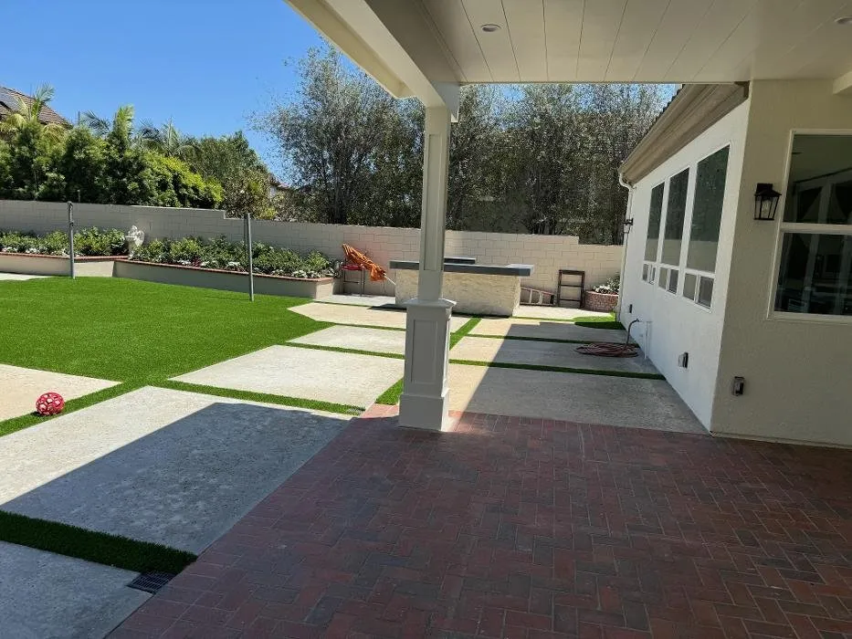Custom garden landscaping in Huntington Beach, CA - Greener Gardens
