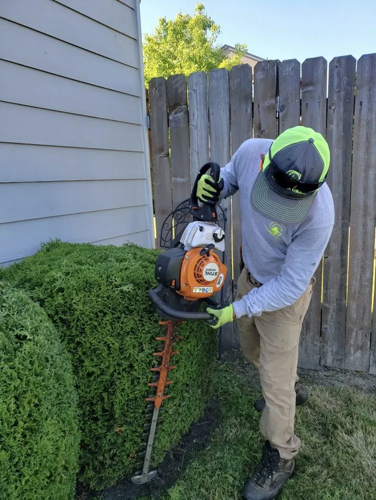 Affordable yard maintenance in Salem, OR by Greener Grass Maintenance