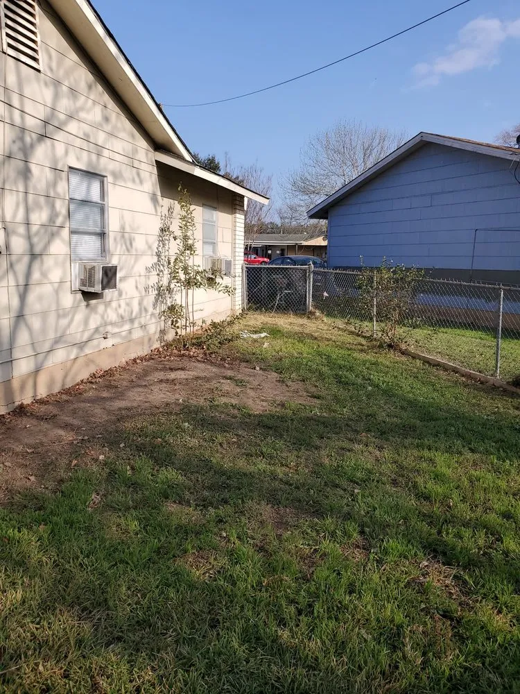 Local yard cleanup service for residential properties in San Antonio, TX by Greener Grasses