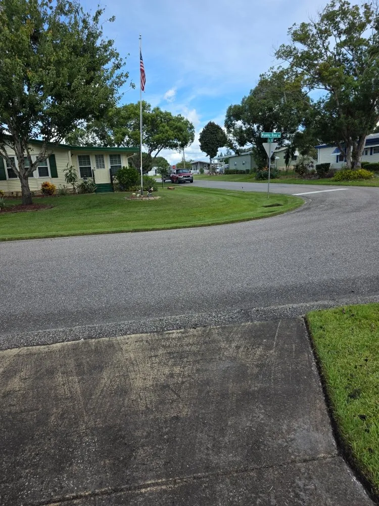 Custom landscape design experts serving Wildwood, FL - Greener Lawns And Mowing