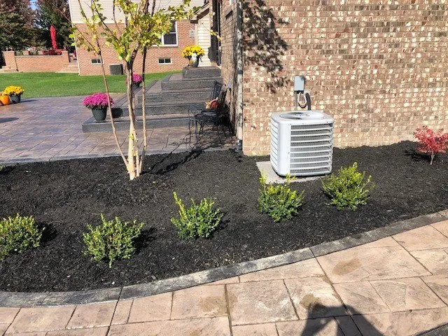 Custom outdoor landscaping in Flat Rock, MI - Greener Lawns