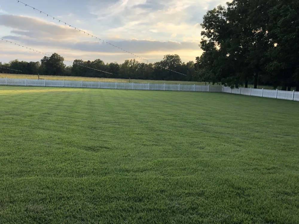 Affordable yard maintenance in Bryan, TX by Greener LawnScapes