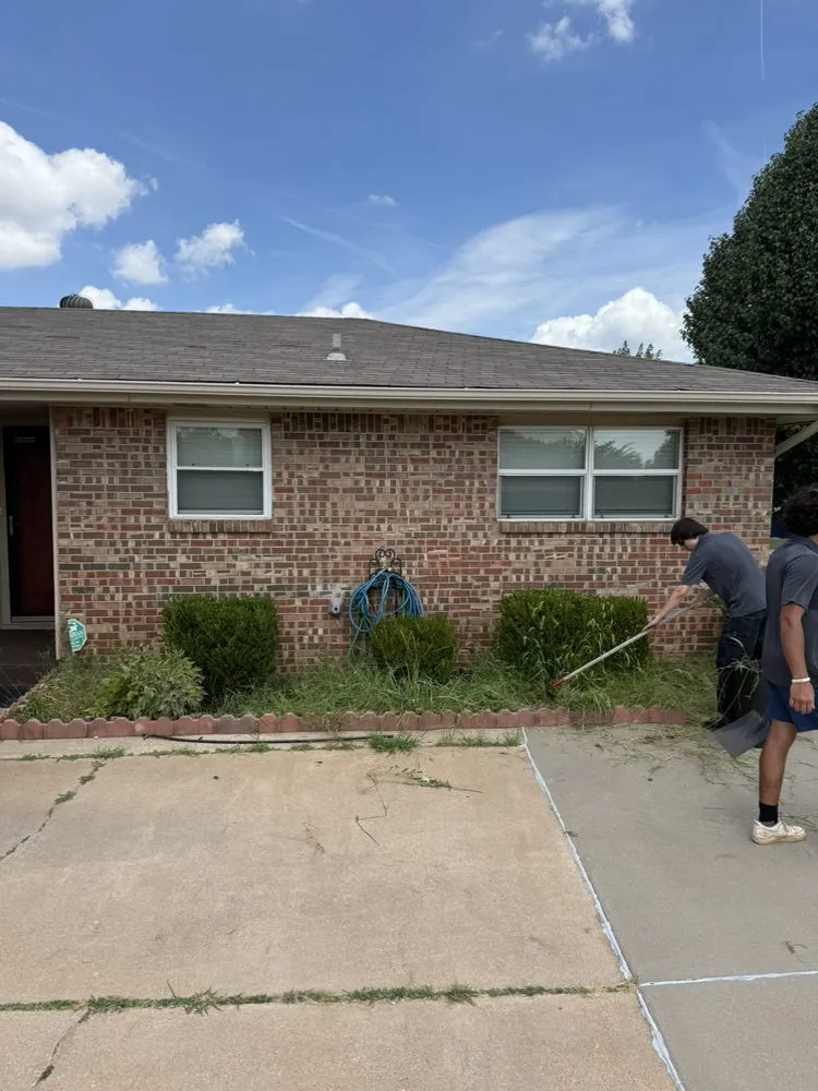 Custom yard cleanup service experts serving Newcastle, OK - GreenerDays