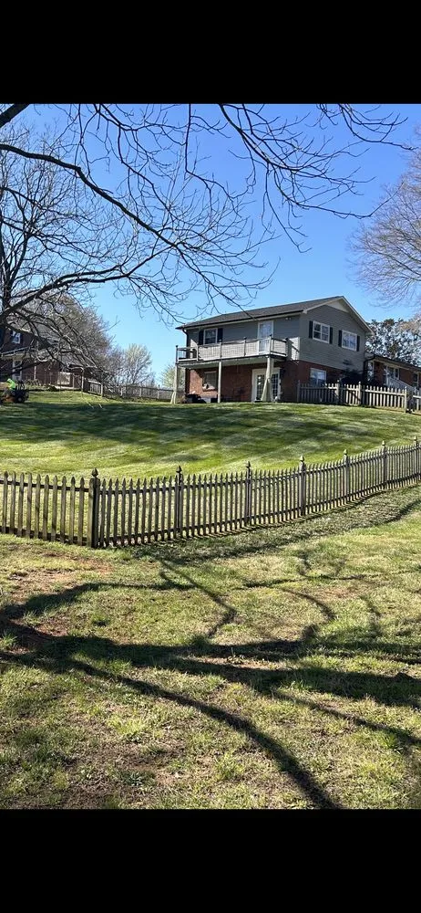 Local yard maintenance experts serving Kernersville, NC - Greenerside Landscaping
