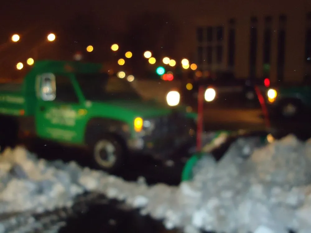 Custom lawn care service in Milwaukee, WI by Greenfield Landscaping