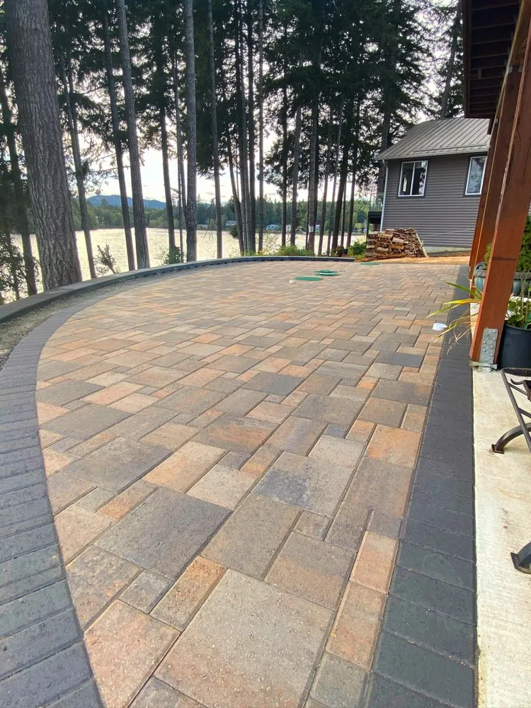 Local yard cleanup service for beautiful yards in Shelton, WA by Greenfields Landscape