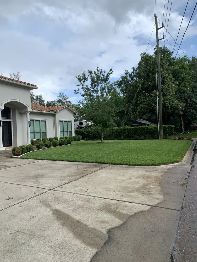 Affordable residential landscaping experts serving Houston, TX - Greenglow Landscaping