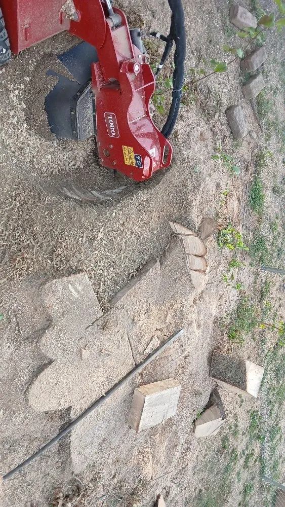 Expert lawn mowing service in Highland, IL - GreenGuys Landscaping