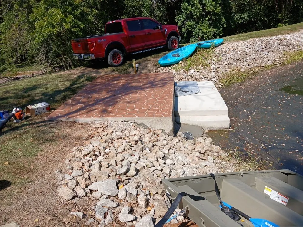 Affordable garden landscaping in Highland, IL - GreenGuys Landscaping