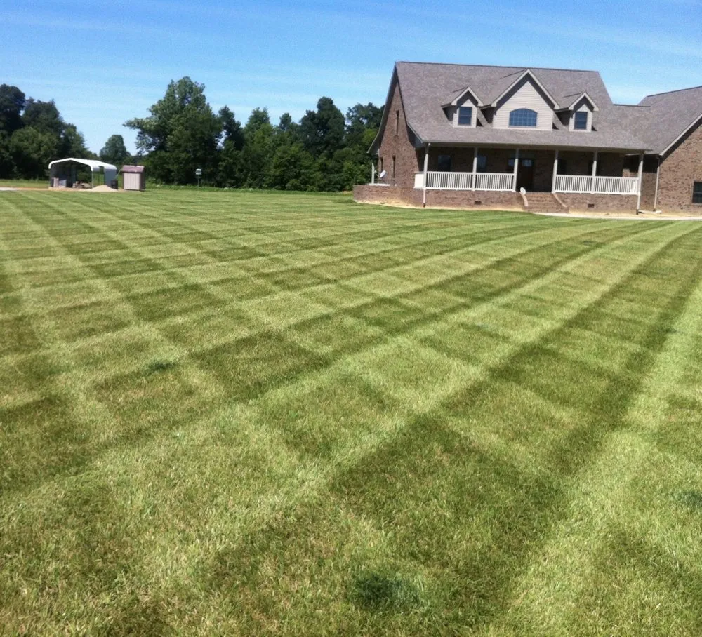 Trusted yard cleanup service for outdoor upgrades across Lebanon, TN - Greenhand Landscaping