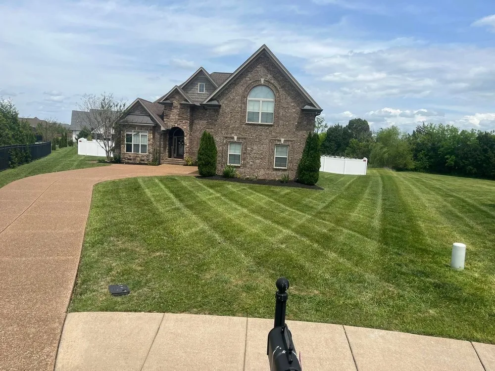 Trusted residential landscaping experts serving Lebanon, TN - Greenhand Landscaping
