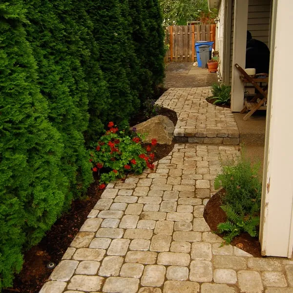 Local landscape design with custom design in Ridgefield, WA by Greenhaven Landscapes