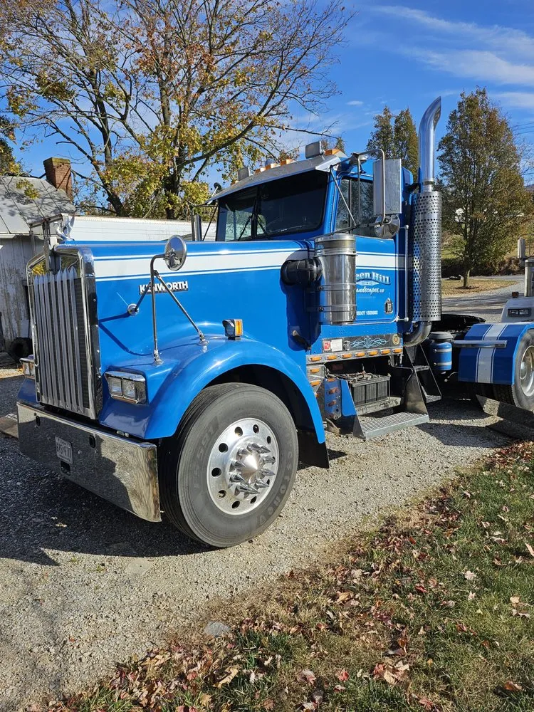 Professional yard maintenance in Smithsburg, MD by Greenhill Landscapes