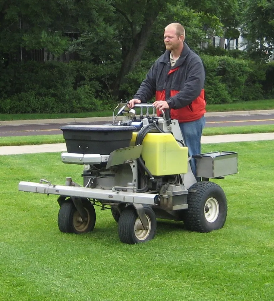 Trusted residential landscaping experts serving Washington, IL - Greenkeepers Fertilization Company