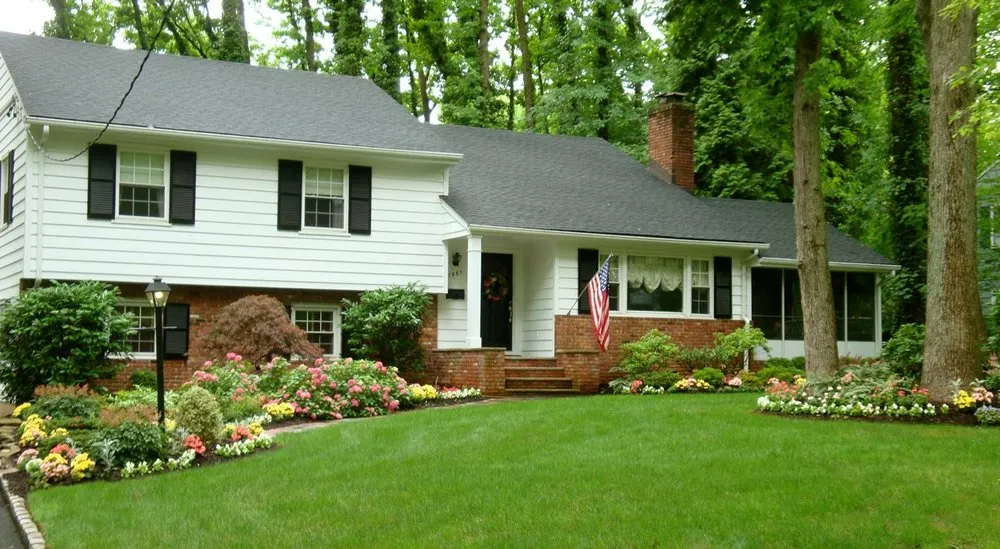 Professional lawn mowing service near you in Fanwood, NJ by GreenKeepers Landscaping