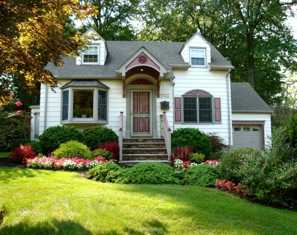 Local lawn care service for residential properties in Fanwood, NJ by GreenKeepers Landscaping