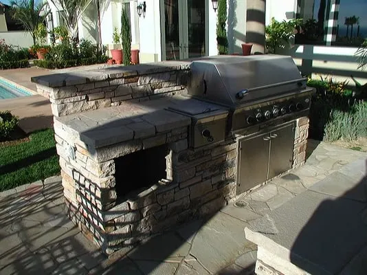 Greenland Concrete Logo