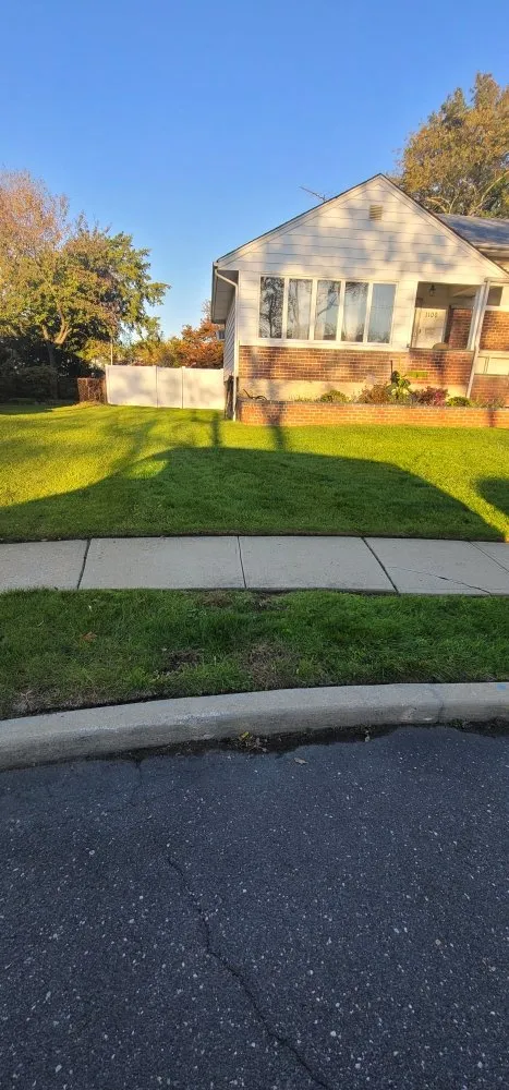 Local yard cleanup service near you in Queens, NY by Greenland Landscaping