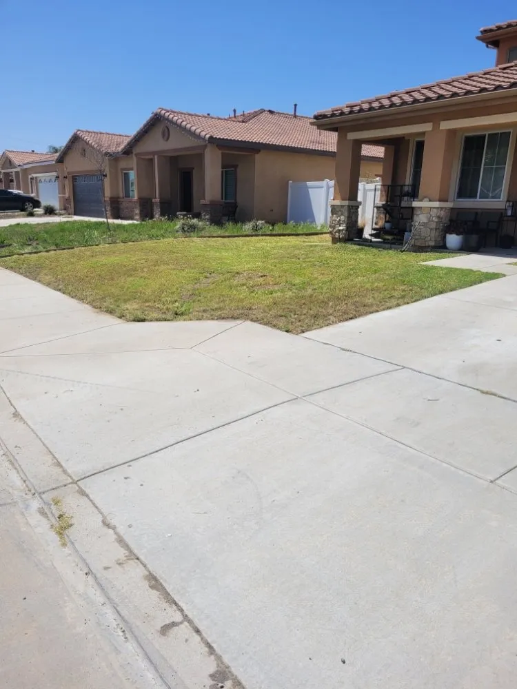 Professional garden landscaping with custom design in Perris, CA by Greenlands Landscaping