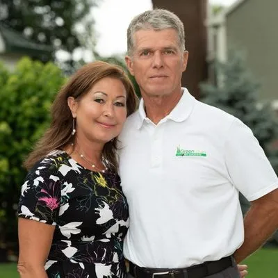 GreenLawn by Design Logo