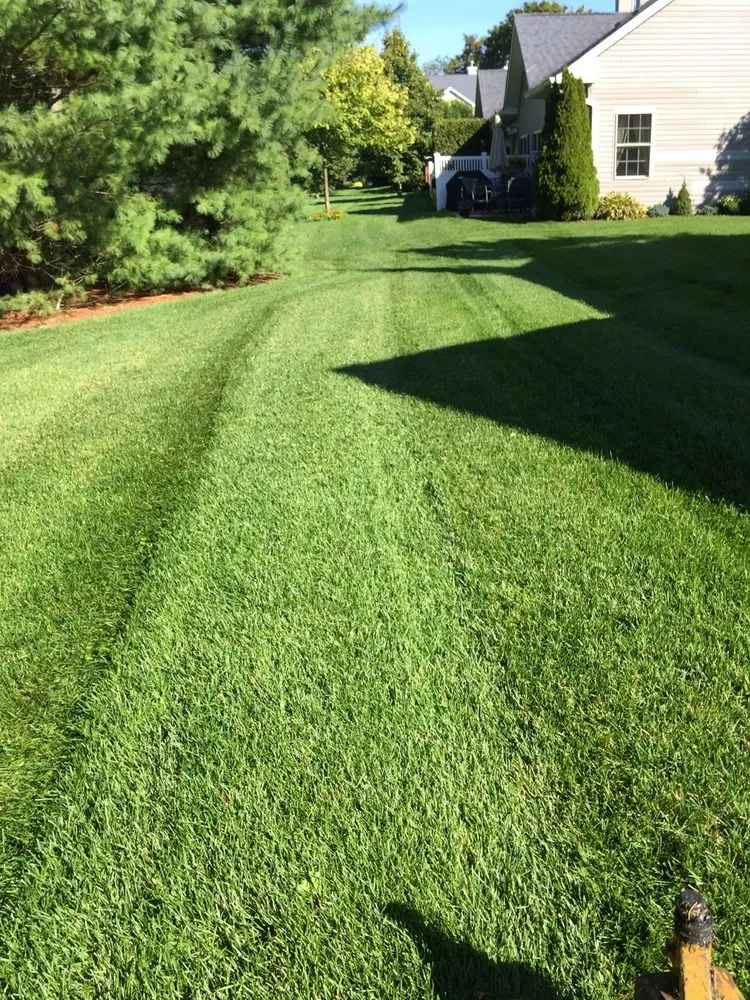 Custom lawn mowing service in East Setauket, NY - Greenlawns of New York