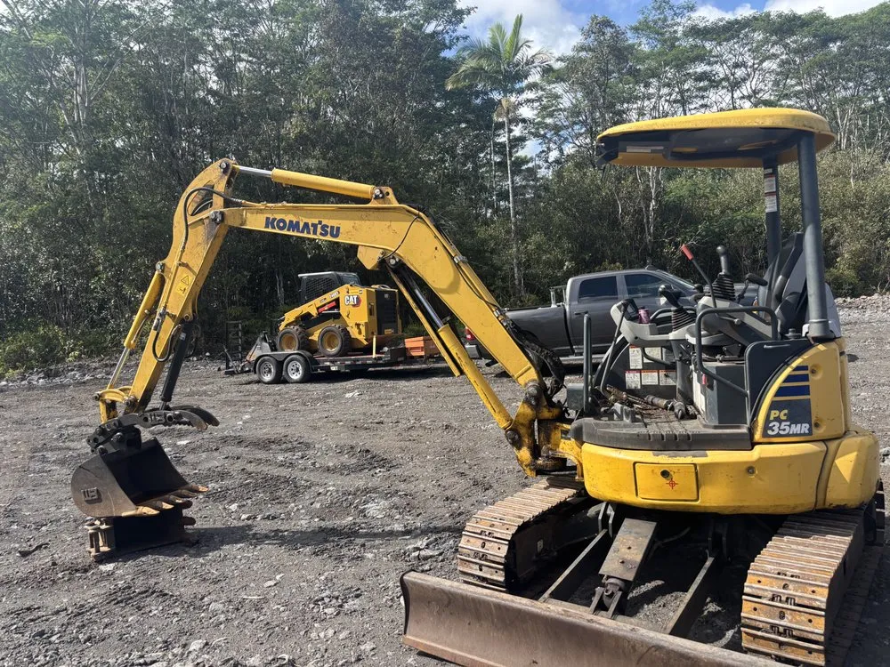 Expert outdoor landscaping for year-round maintenance across Pāhoa, HI - Greenleaf Construction