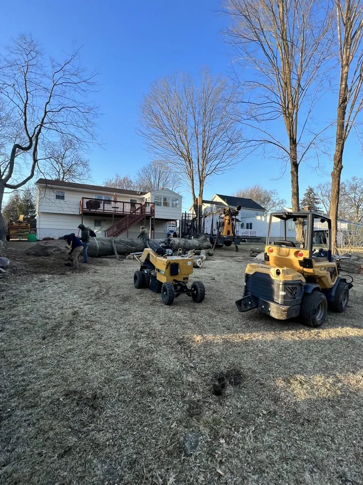 Top-rated garden landscaping near you in New Milford, CT by Greenleaf Landscape