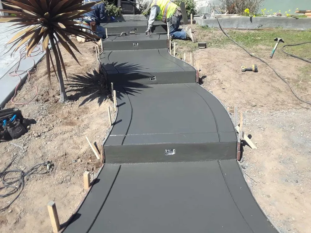 Top-rated lawn mowing service in Newark, CA - Greenleaf Landscaping