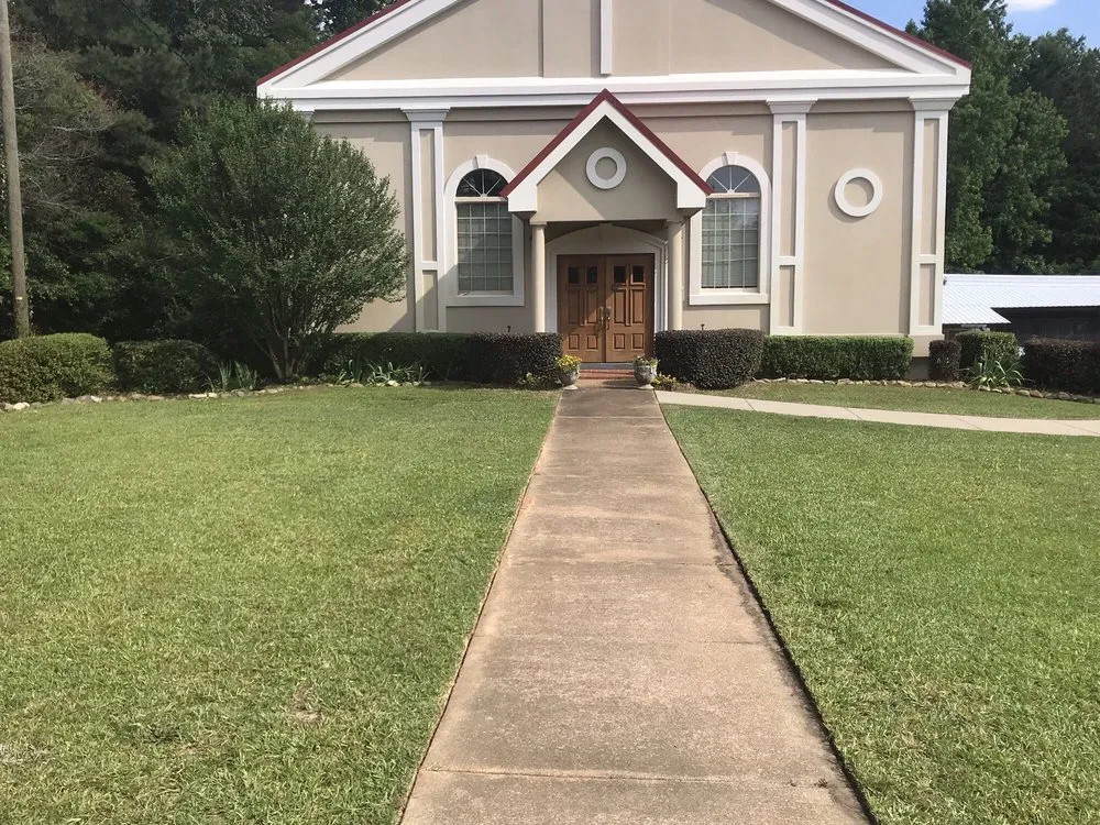 Trusted lawn care service in Sumter, SC by Greenleaf Lawncare & more