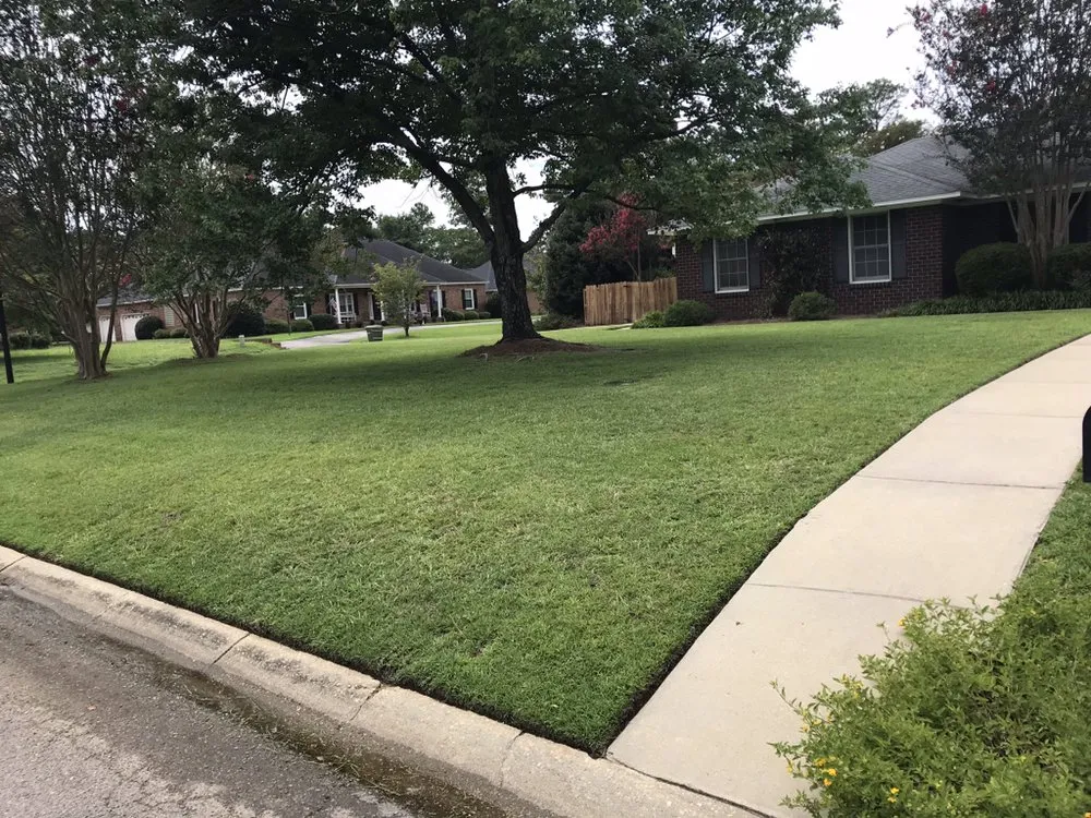 Custom yard maintenance for residential properties in Sumter, SC by Greenleaf Lawncare & more