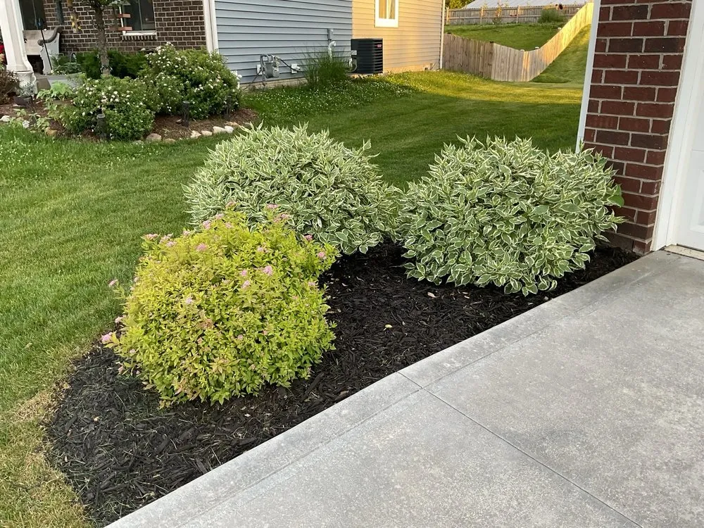 Affordable residential landscaping for homes in Delaware, OH by Greenleaf Services