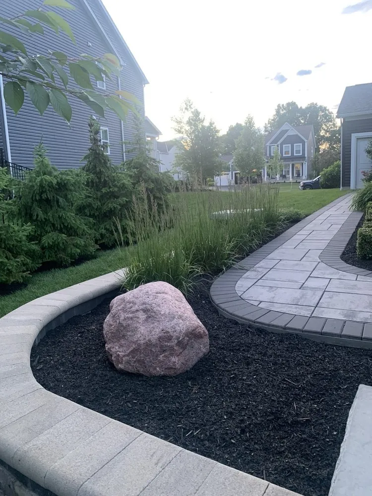 Custom lawn mowing service experts serving Delaware, OH - Greenleaf Services