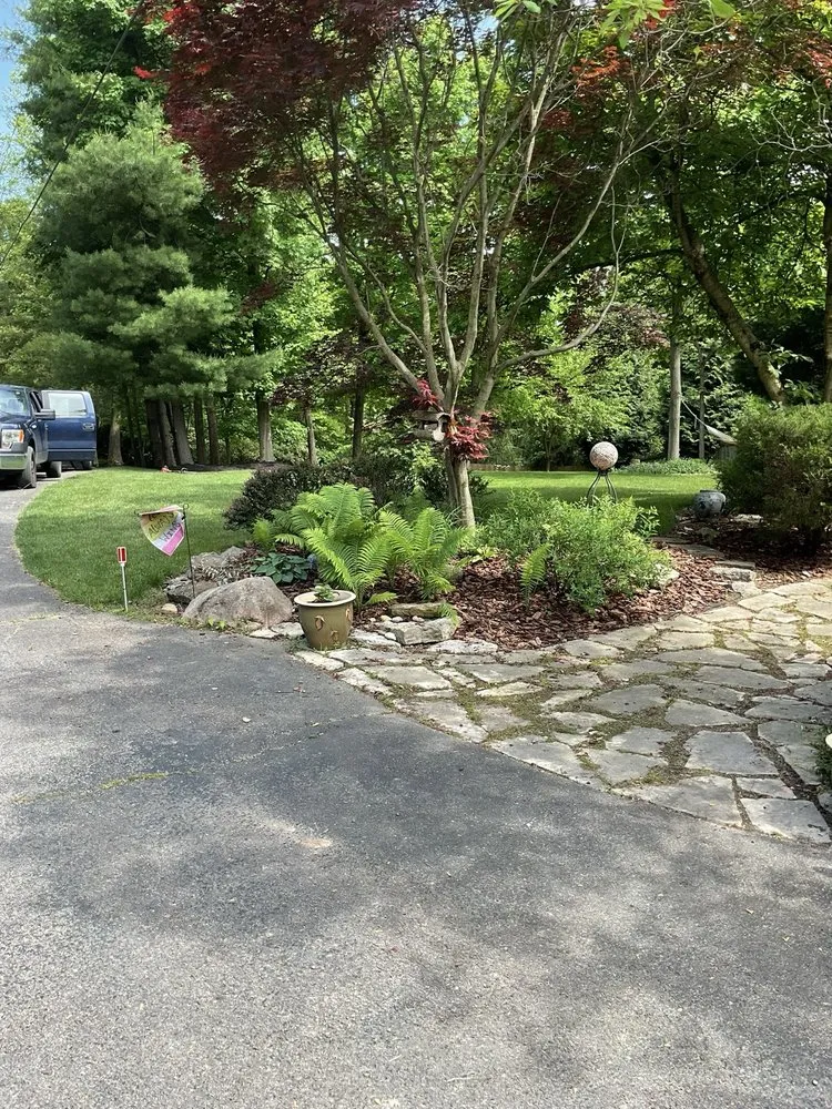 Top-rated landscaping services for homes in Delaware, OH by Greenleaf Services