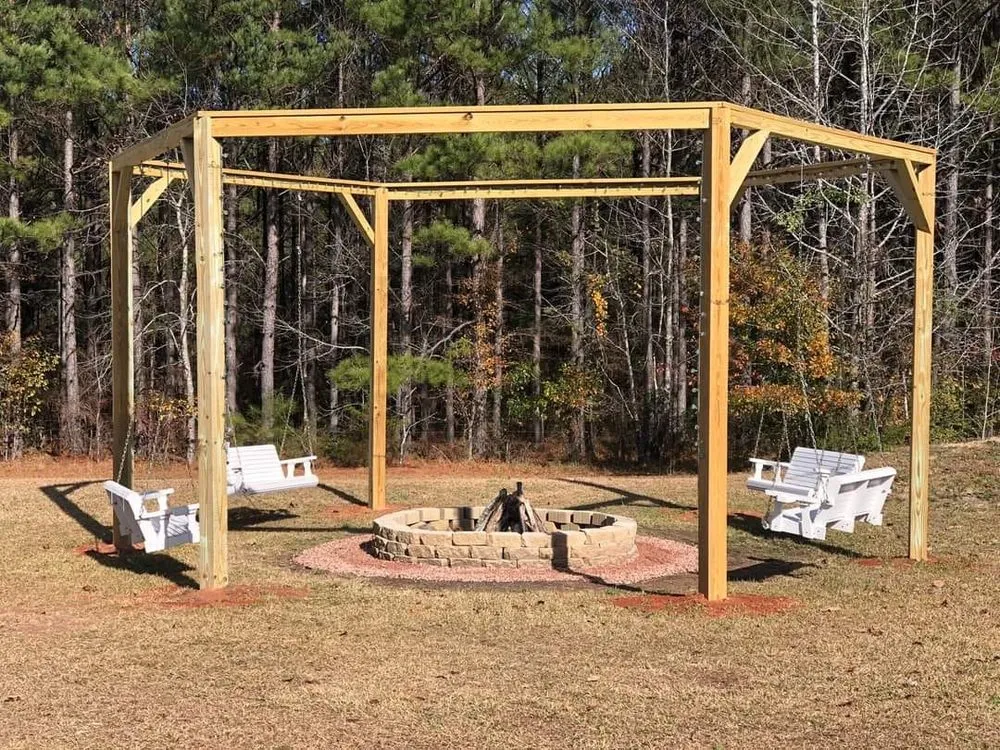 Top-rated garden landscaping for beautiful yards in Ridge Spring, SC by Greenleaf Solar