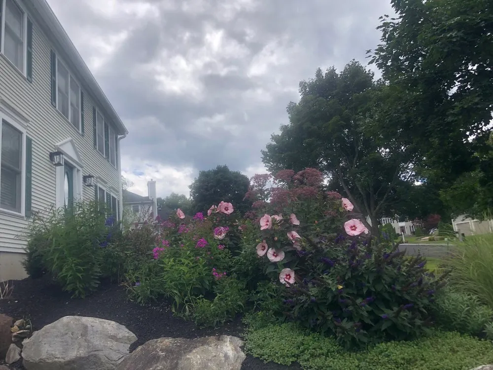 Reliable landscaping services experts serving Tyngsboro, MA - Greenleaf’s Garden Design