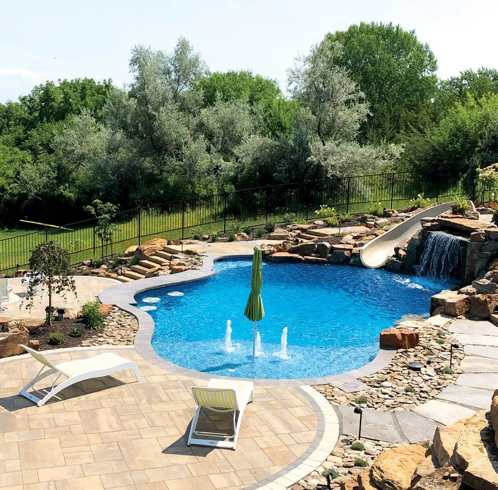 Professional garden landscaping for beautiful yards across Papillion, NE - Greenlife Gardens