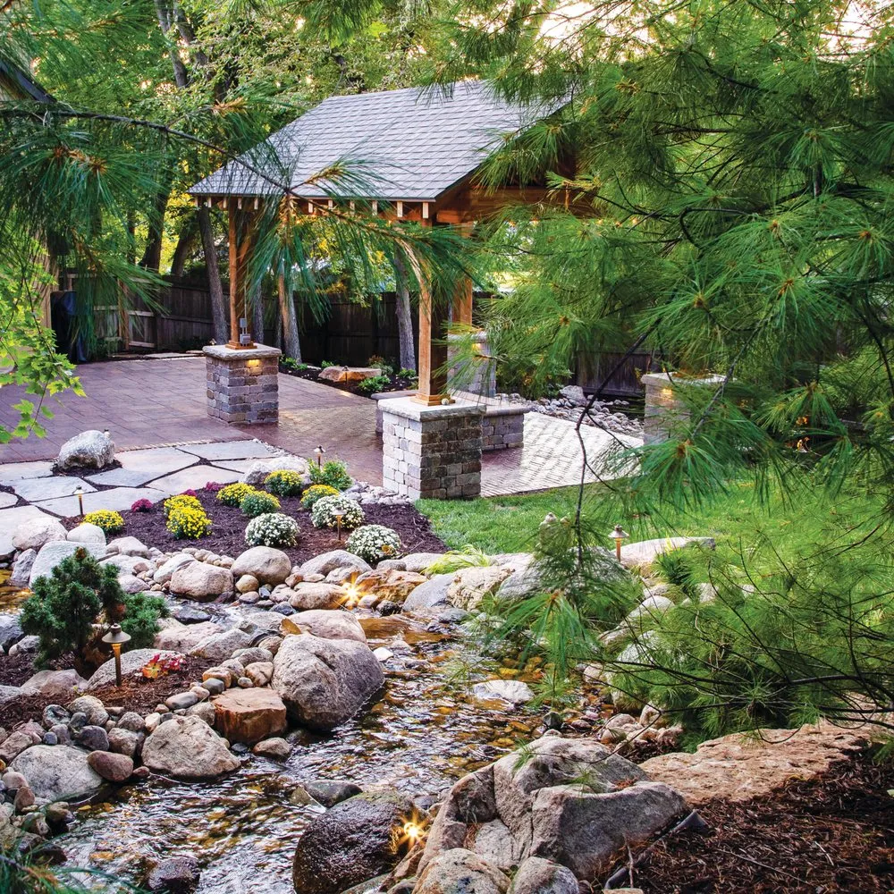 Reliable lawn mowing service in Papillion, NE - Greenlife Gardens